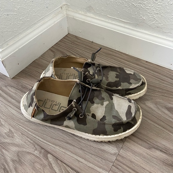 Camo Hey Dudes - Picture 2 of 2